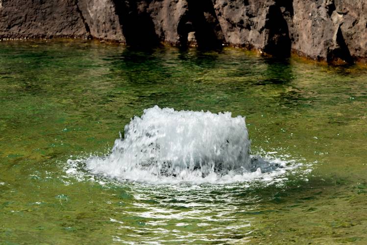 Kasco 2400AF 1/2 HP Surface Aerator – 200 ft Cord with Float & Screen